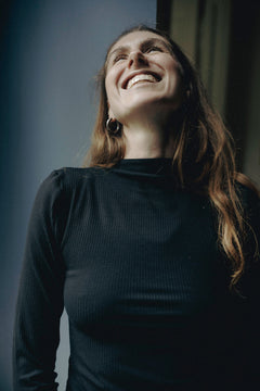 LOUISA Longsleeve Black