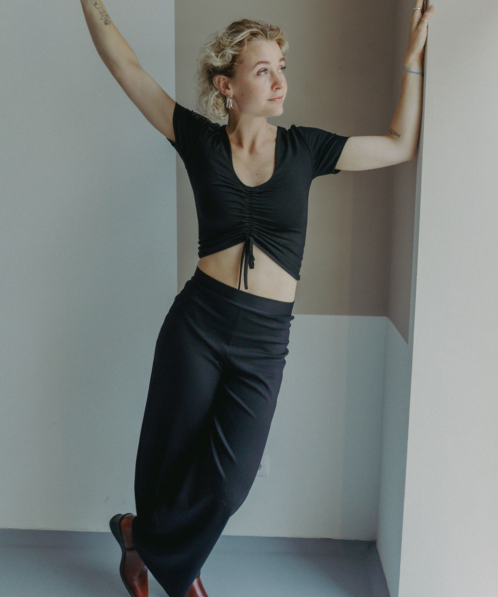 VIOLETTA Pants Black